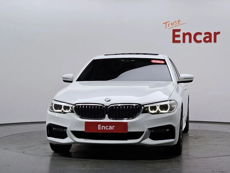 BMW 520 520i Luxury| 184к.с.| ВКЛ.ТЕХНОТЕСТ, снимка 2 - Автомобили и джипове - 55264959