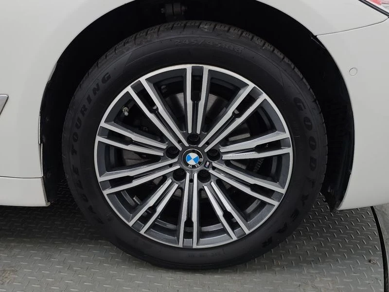 BMW 520 520i Luxury| 184к.с.| ВКЛ.ТЕХНОТЕСТ, снимка 4 - Автомобили и джипове - 55264959