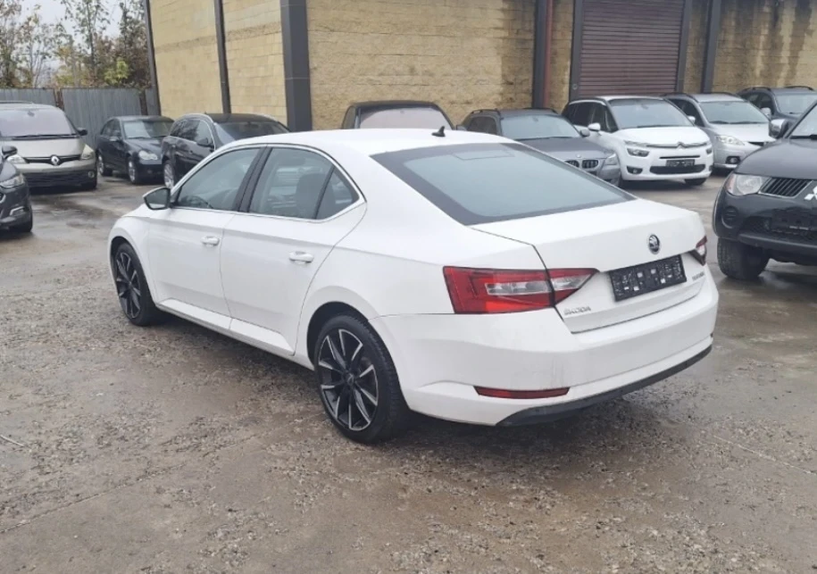 Skoda Superb 2.0 tdi dsg - изображение 6