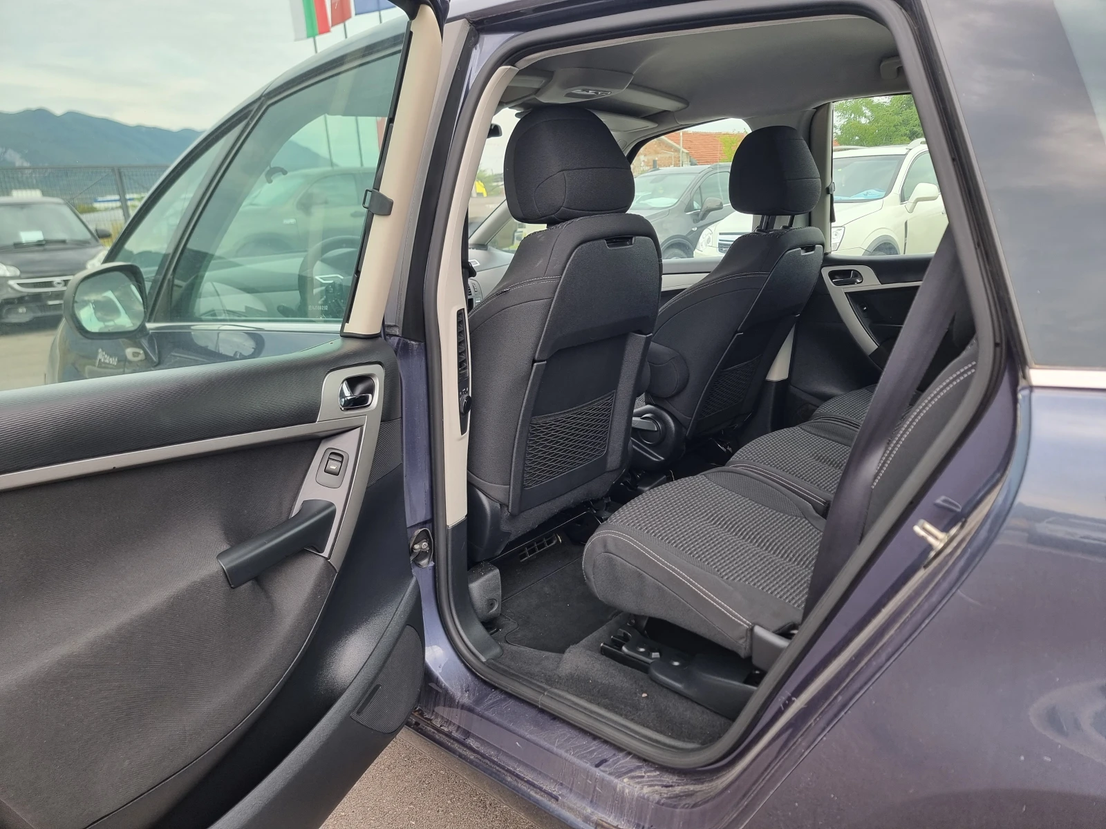 Citroen C4 Picasso 1.6HDI FACE | Mobile.bg — изображение 11