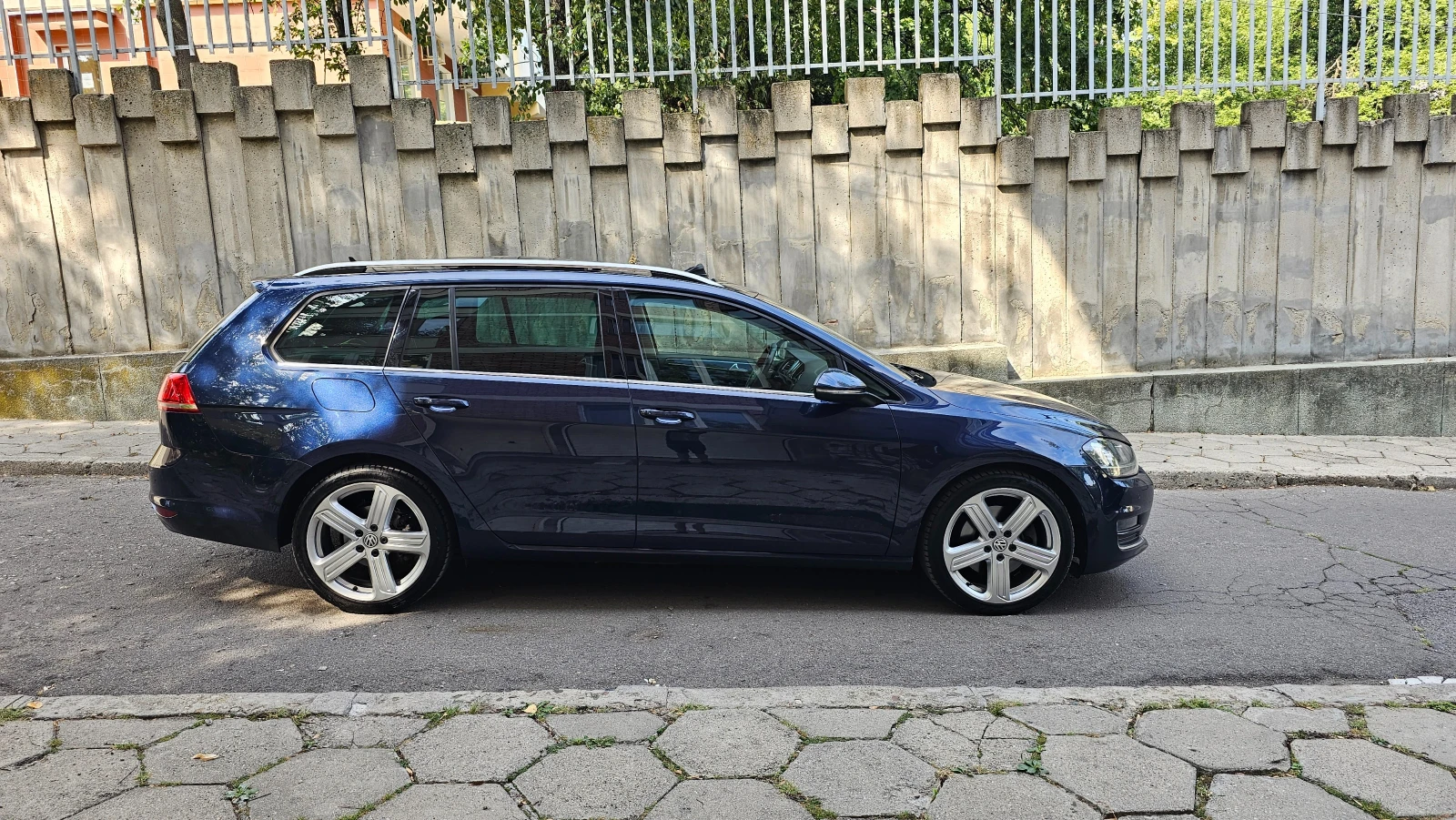 VW Golf  2.0 TDI DSG - изображение 3