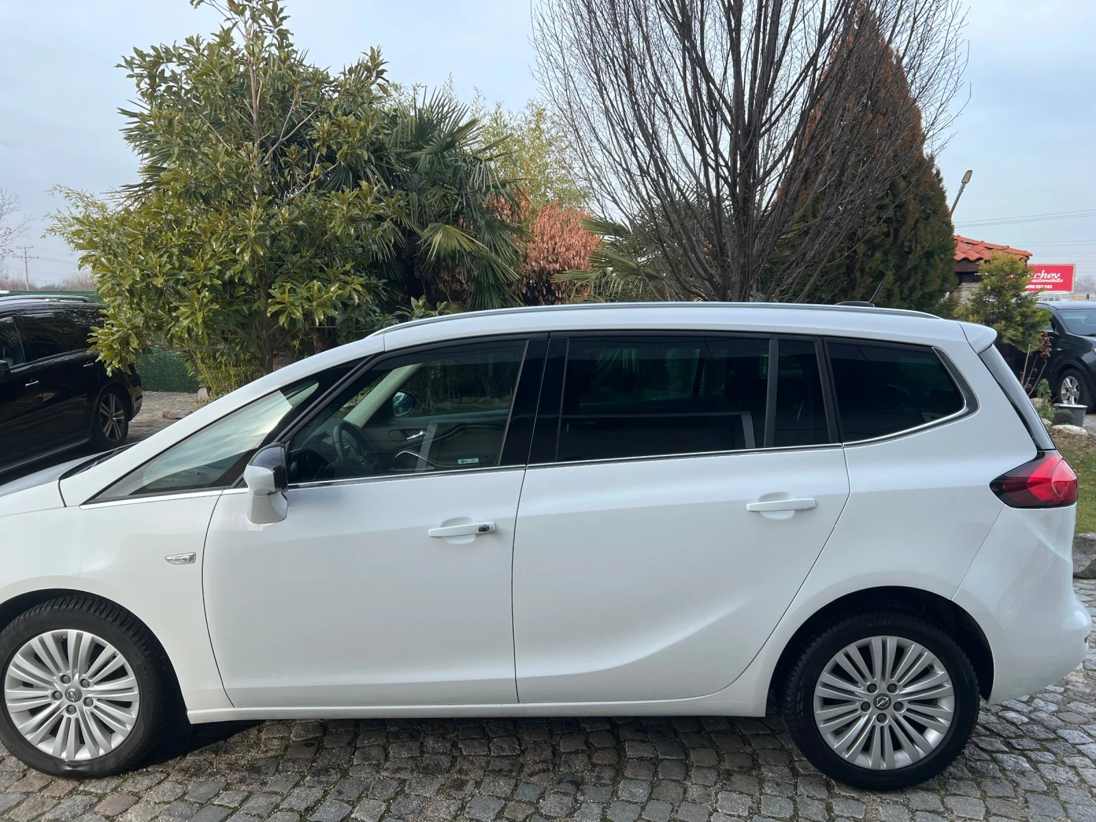 Opel Zafira 1.6 CNG 7 места - изображение 8