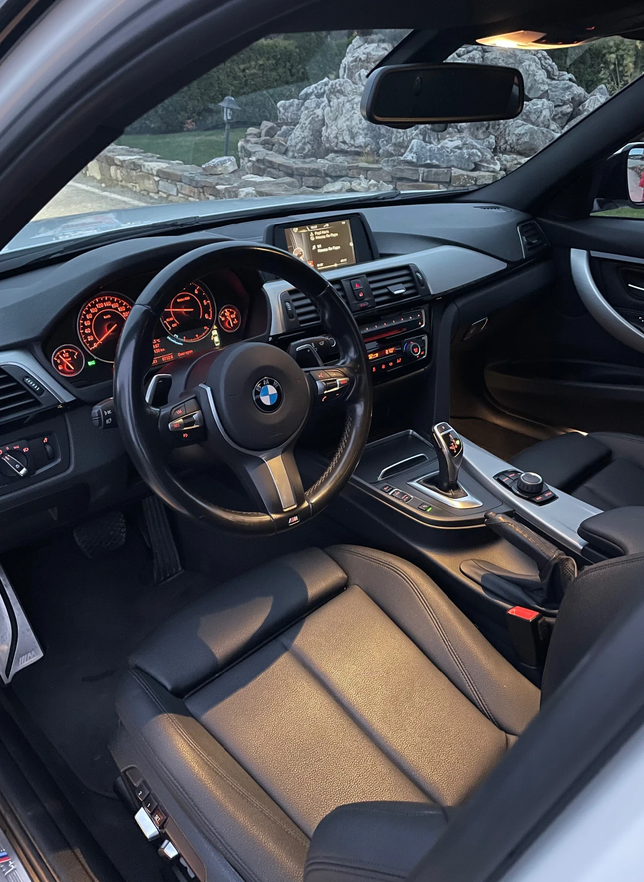 BMW 330 XDrive | M-packet | Shadow line | Mobile.bg   12