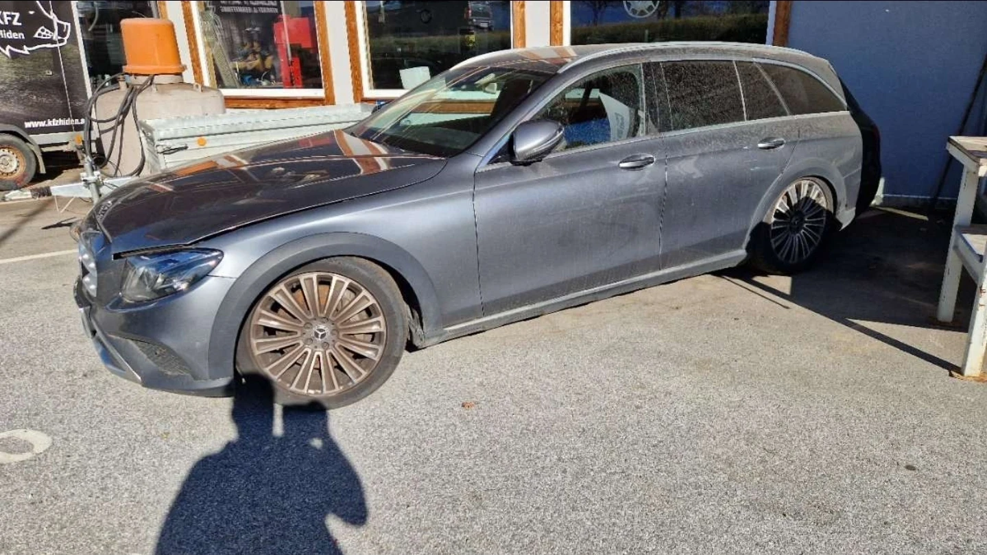 Mercedes-Benz E 350 Allterain 4x4 - изображение 4