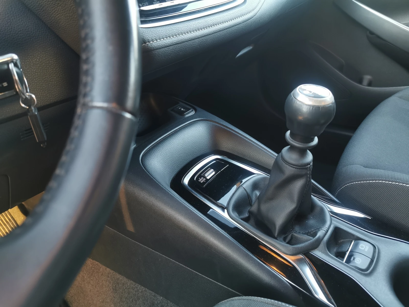 Toyota Corolla ���cutive | Mobile.bg � ����������� 14