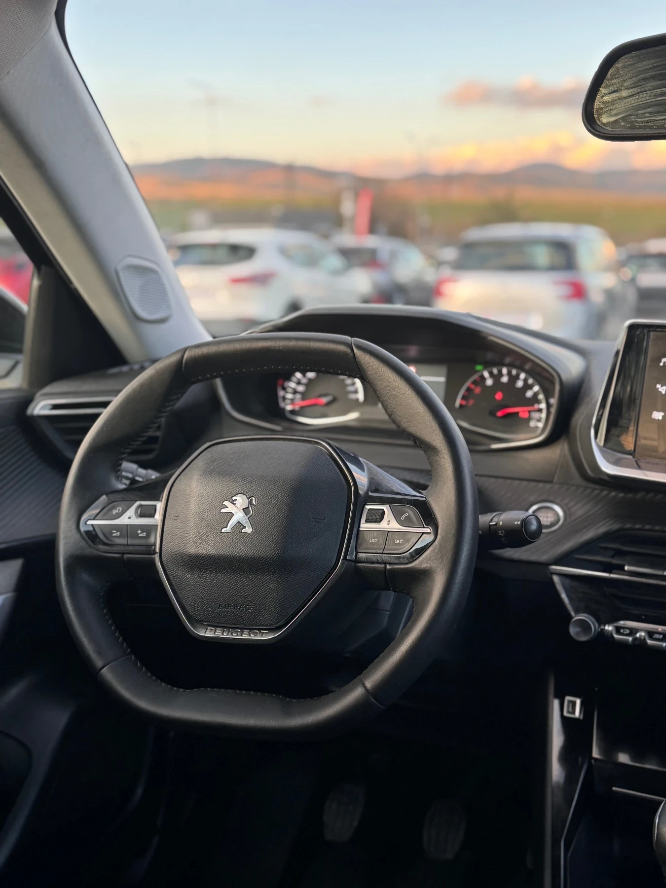 Peugeot 2008 EURO 6D, снимка 9 - Автомобили и джипове - 54152189