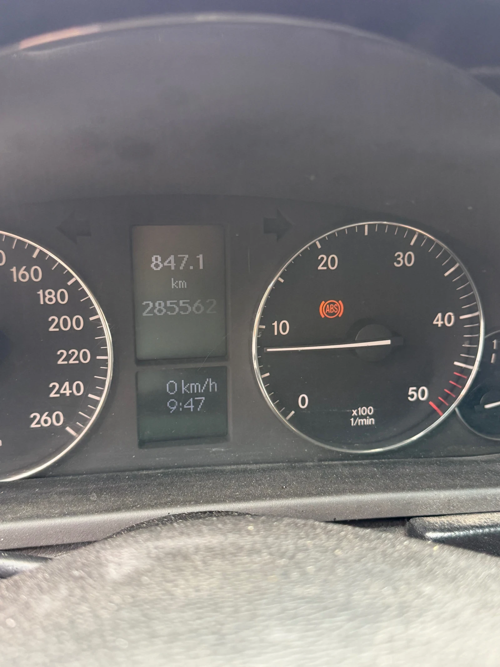 Mercedes-Benz C 200, снимка 9 - Автомобили и джипове - 54237931