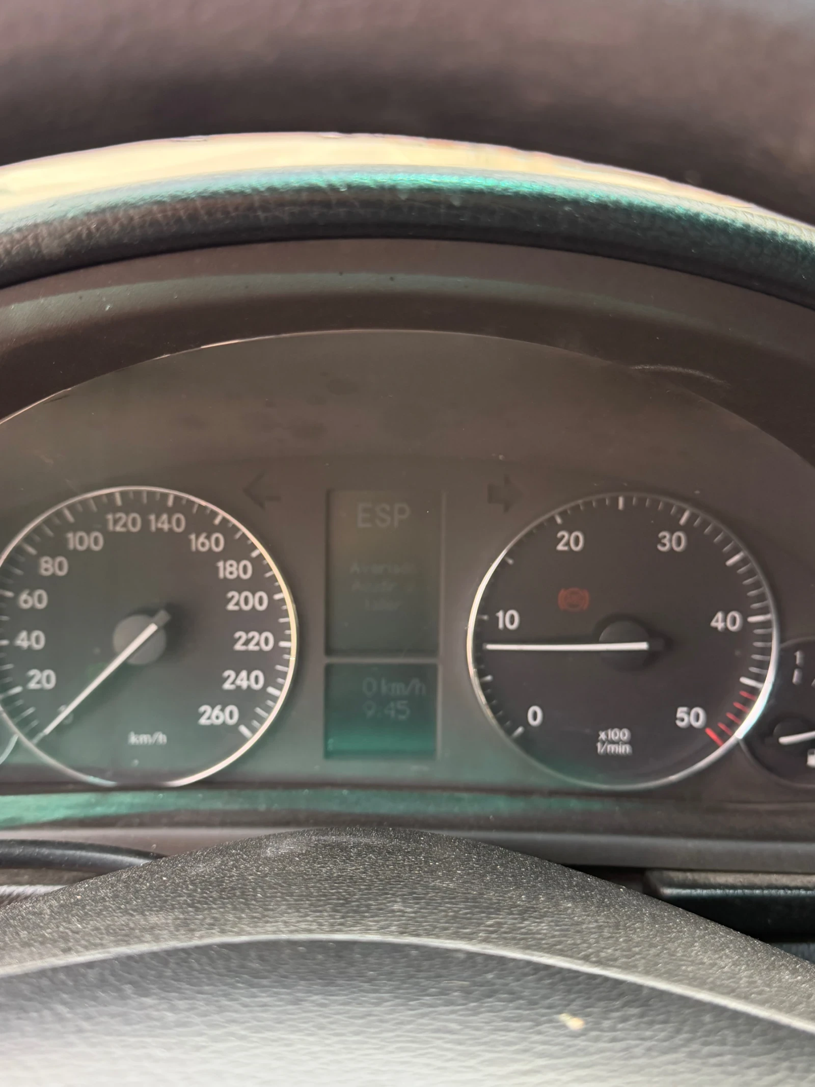 Mercedes-Benz C 200, снимка 10 - Автомобили и джипове - 54237931