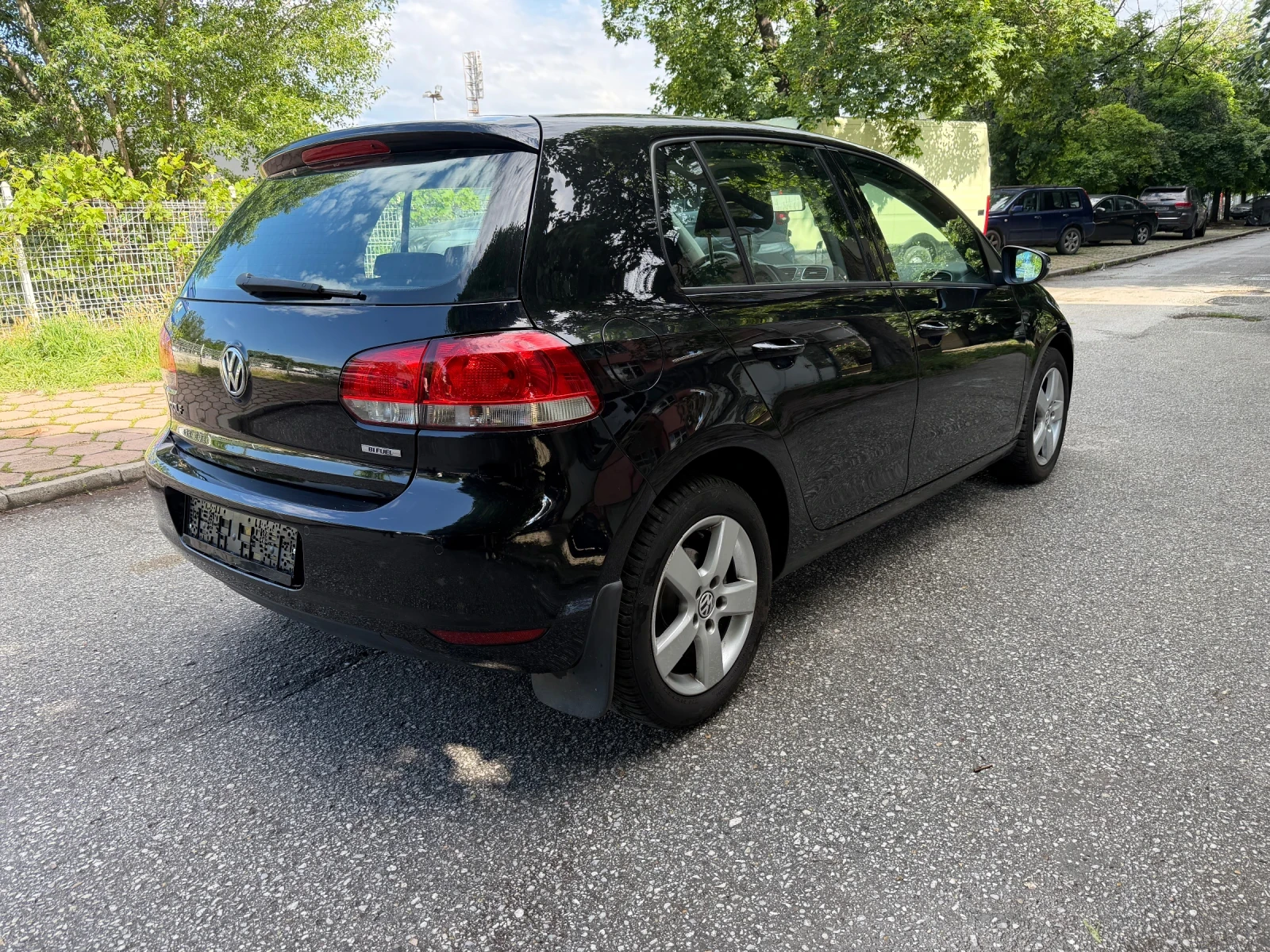 VW Golf 6 Bifuel фабрична газ 1.6 LPG, снимка 6 - Автомобили и джипове - 54321188