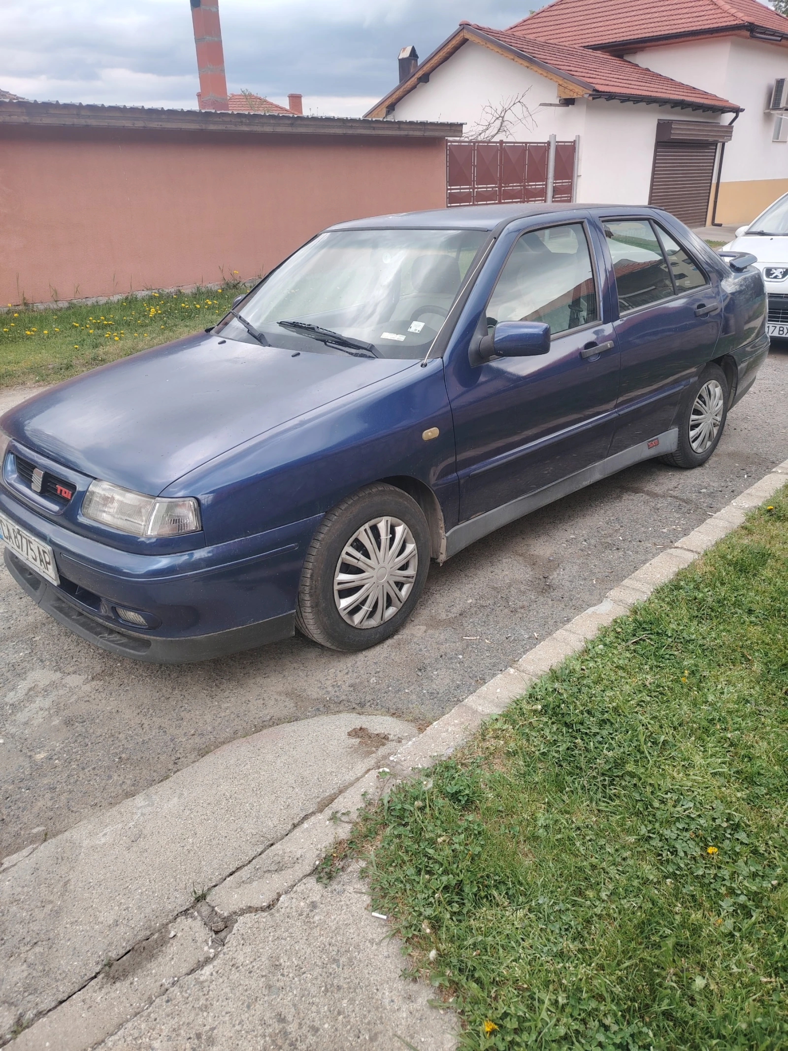 Seat Toledo, снимка 2 - Автомобили и джипове - 54359992