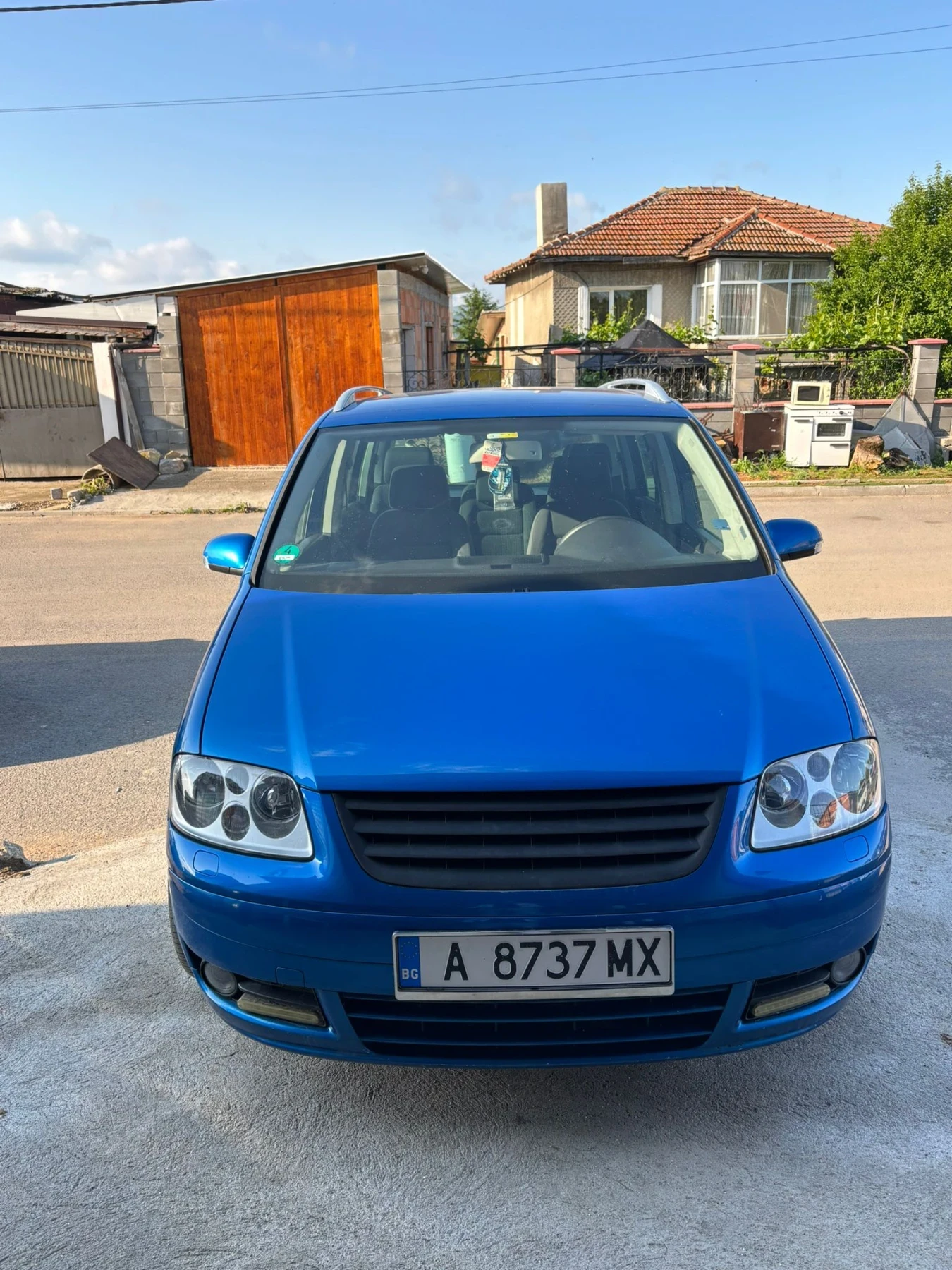 VW Touran, снимка 3 - Автомобили и джипове - 54649265