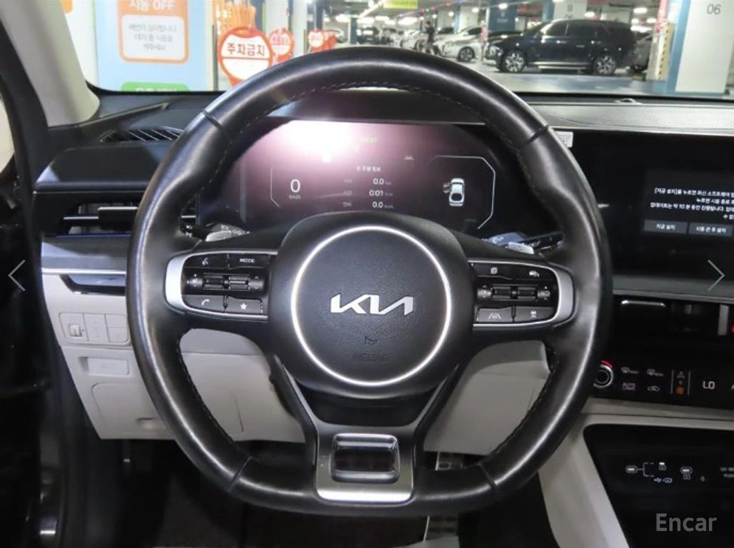 Kia K5 1.6T* Signature* FULL* DISTRONIC* HEAD-UP* 360* , снимка 9 - Автомобили и джипове - 54884875
