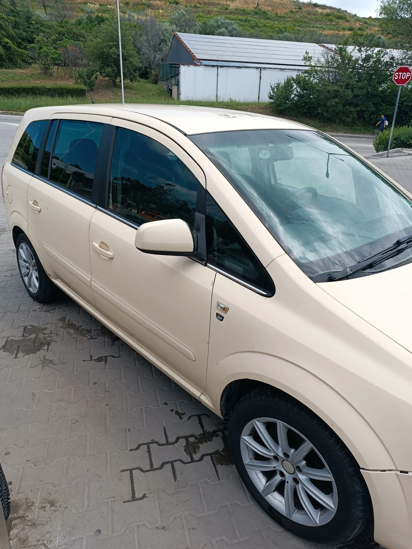 Opel Zafira, снимка 6 - Автомобили и джипове - 54961569