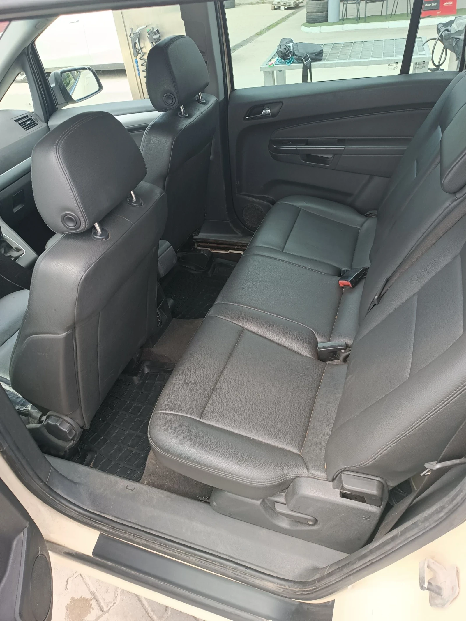 Opel Zafira, снимка 9 - Автомобили и джипове - 54961569