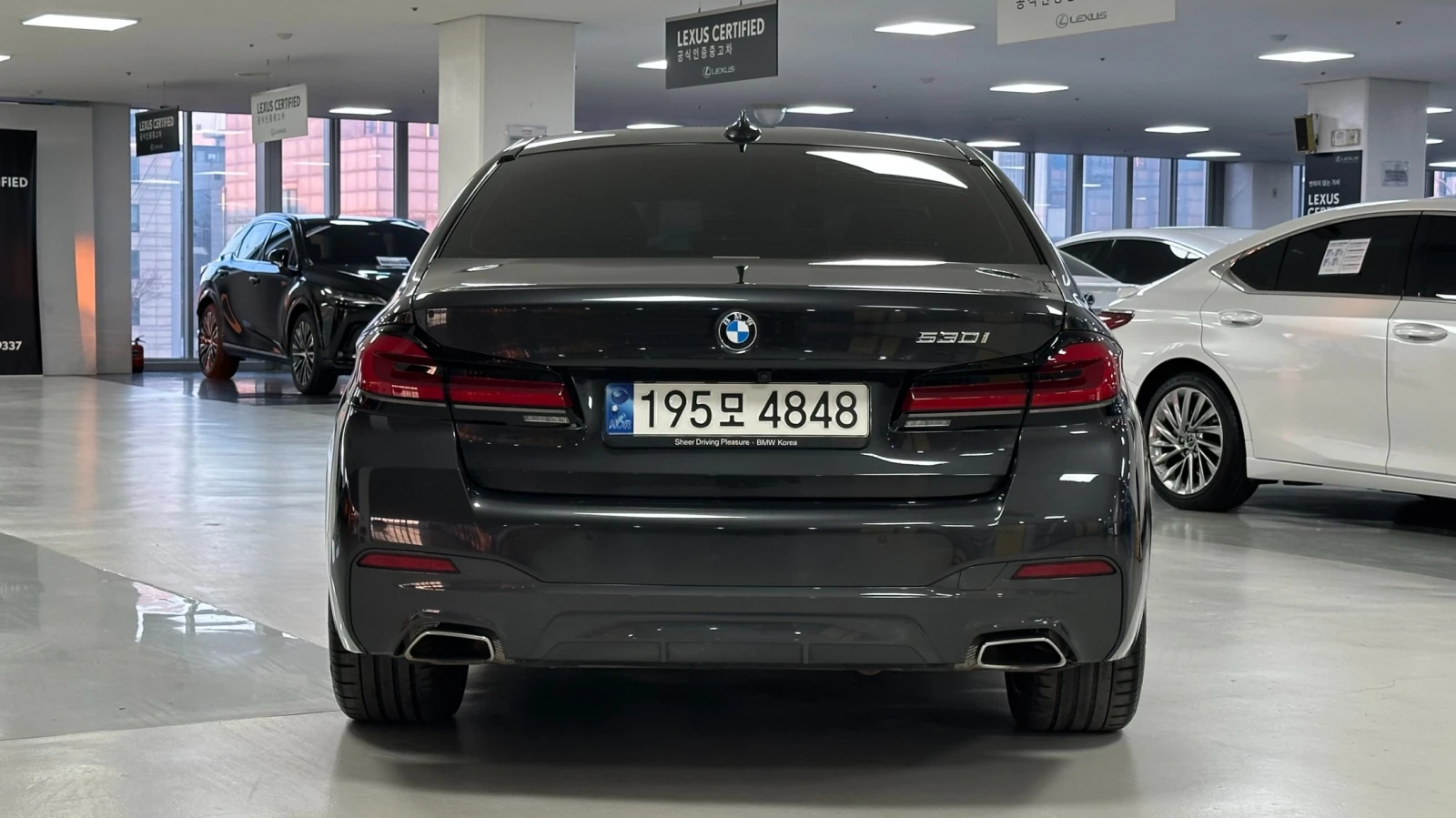 BMW 530 M SPORT* КОЖА* ПОДГРЕВИ* 360 CAM, снимка 4 - Автомобили и джипове - 54982620