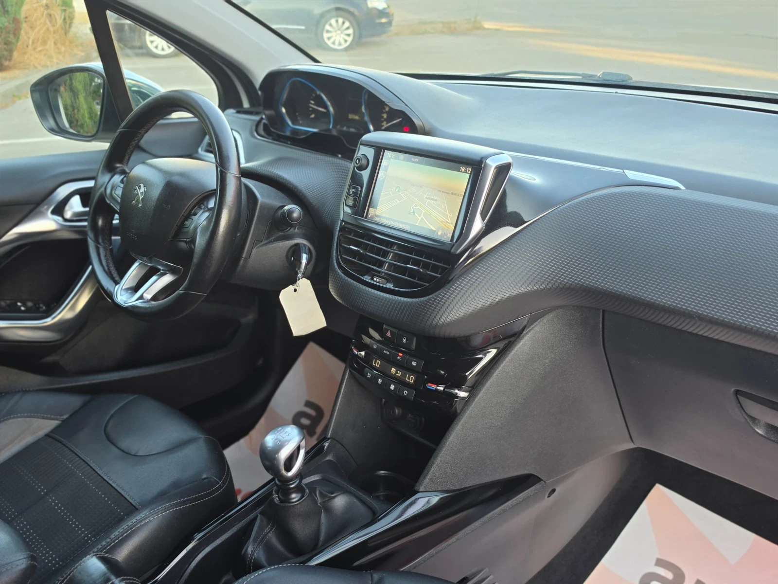Peugeot 2008 1.6HDI 120hp * EURO 6 * НАВИ * ЛИЗИНГ * , снимка 7 - Автомобили и джипове - 55687337