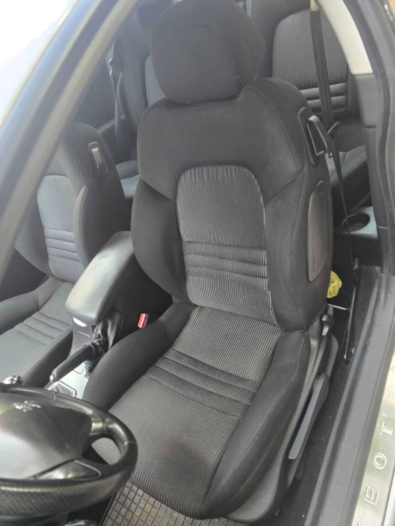 Peugeot 407 Coupe 2.2, снимка 14 - Автомобили и джипове - 55912699
