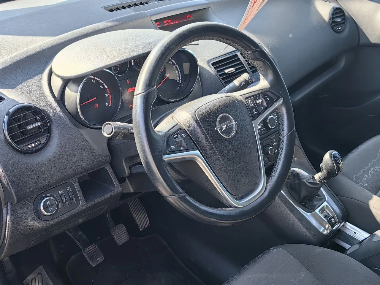 Opel Meriva 1.4 GPL, снимка 7 - Автомобили и джипове - 56161340
