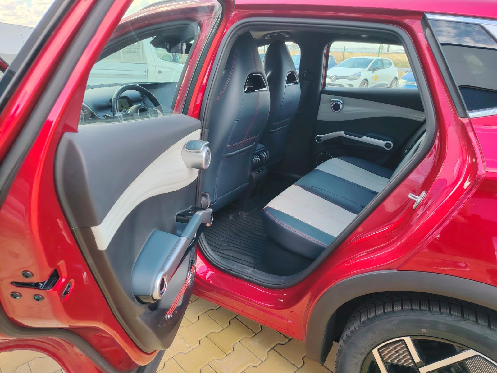 BYD Atto3 Design 60, 4 kWh, снимка 9 - Автомобили и джипове - 56310008
