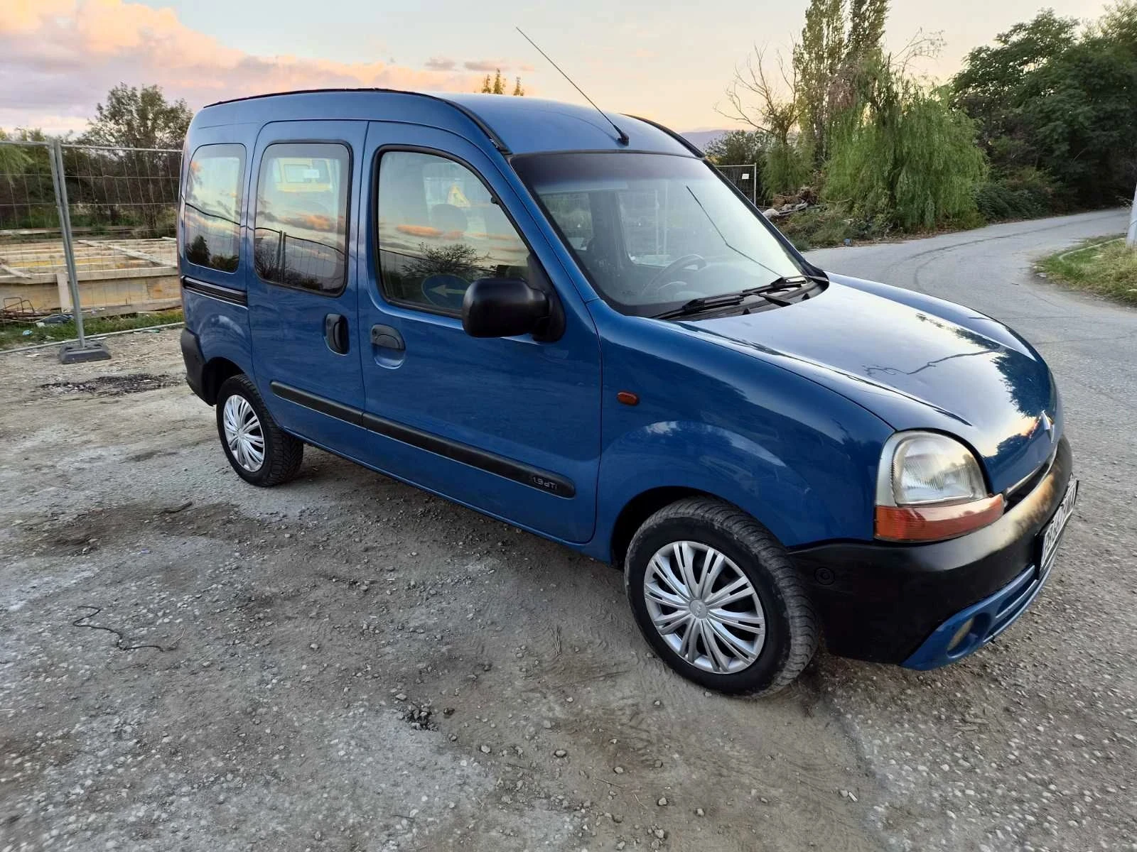 Renault Kangoo 1.9DTI.+ КЛИМА. ТОП , снимка 6 - Автомобили и джипове - 56352365