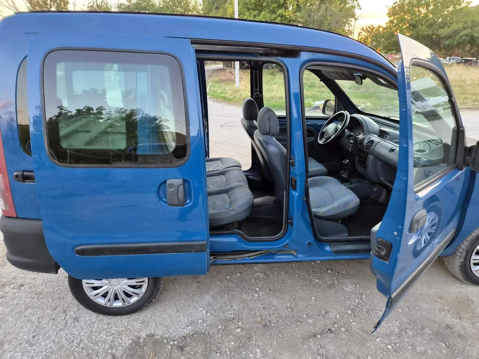 Renault Kangoo 1.9DTI.+ КЛИМА. ТОП , снимка 3 - Автомобили и джипове - 56352365