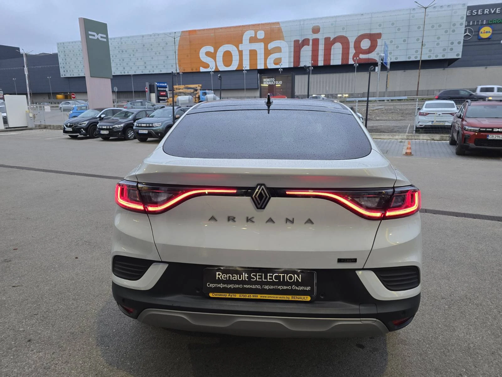 Renault Arkana E-TECH 1.6 Tce 95 S&S, снимка 6 - Автомобили и джипове - 56577693