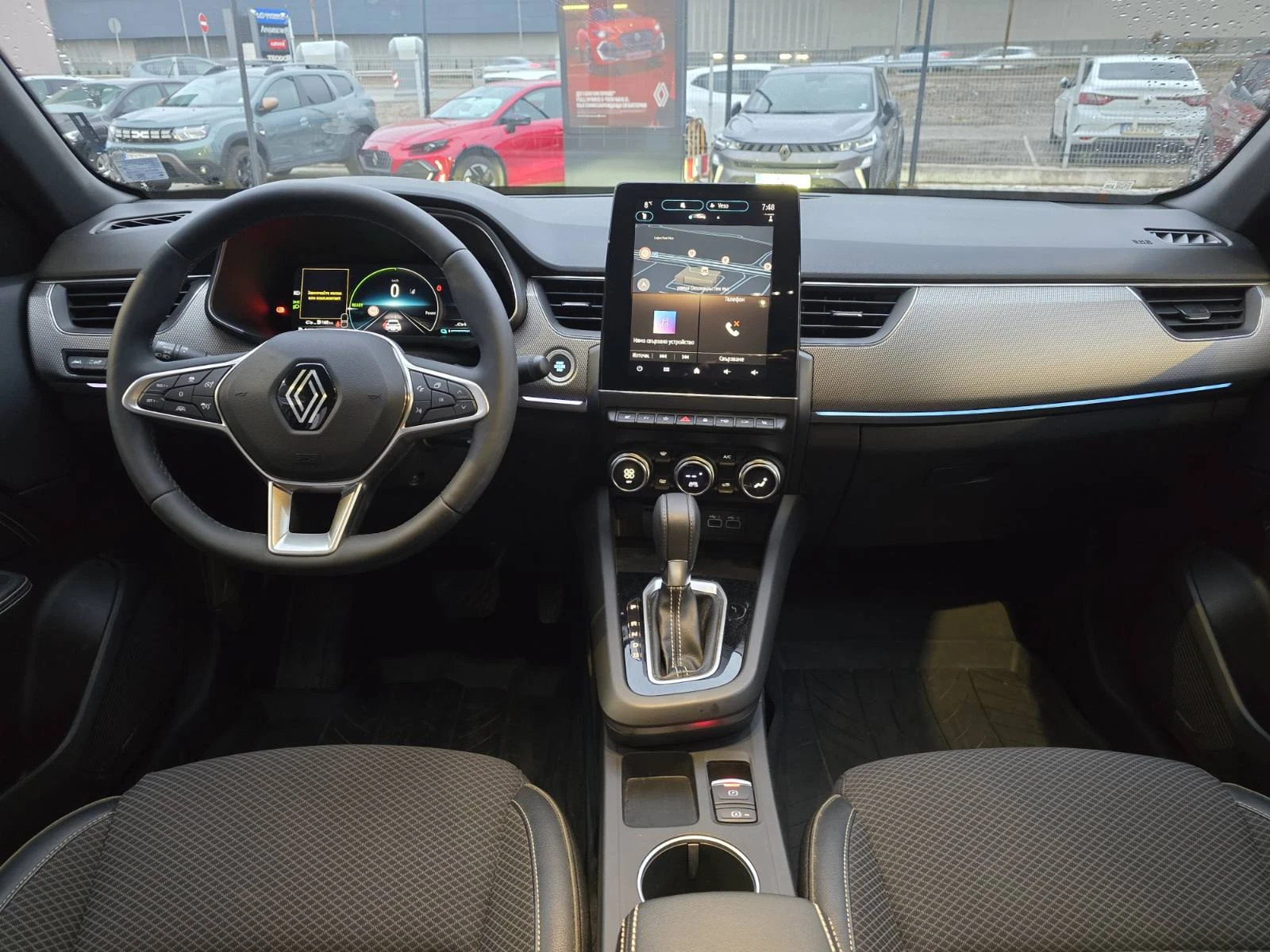Renault Arkana E-TECH 1.6 Tce 95 S&S, снимка 7 - Автомобили и джипове - 56577693