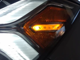 Volvo XC40 2.0 R Design, снимка 14