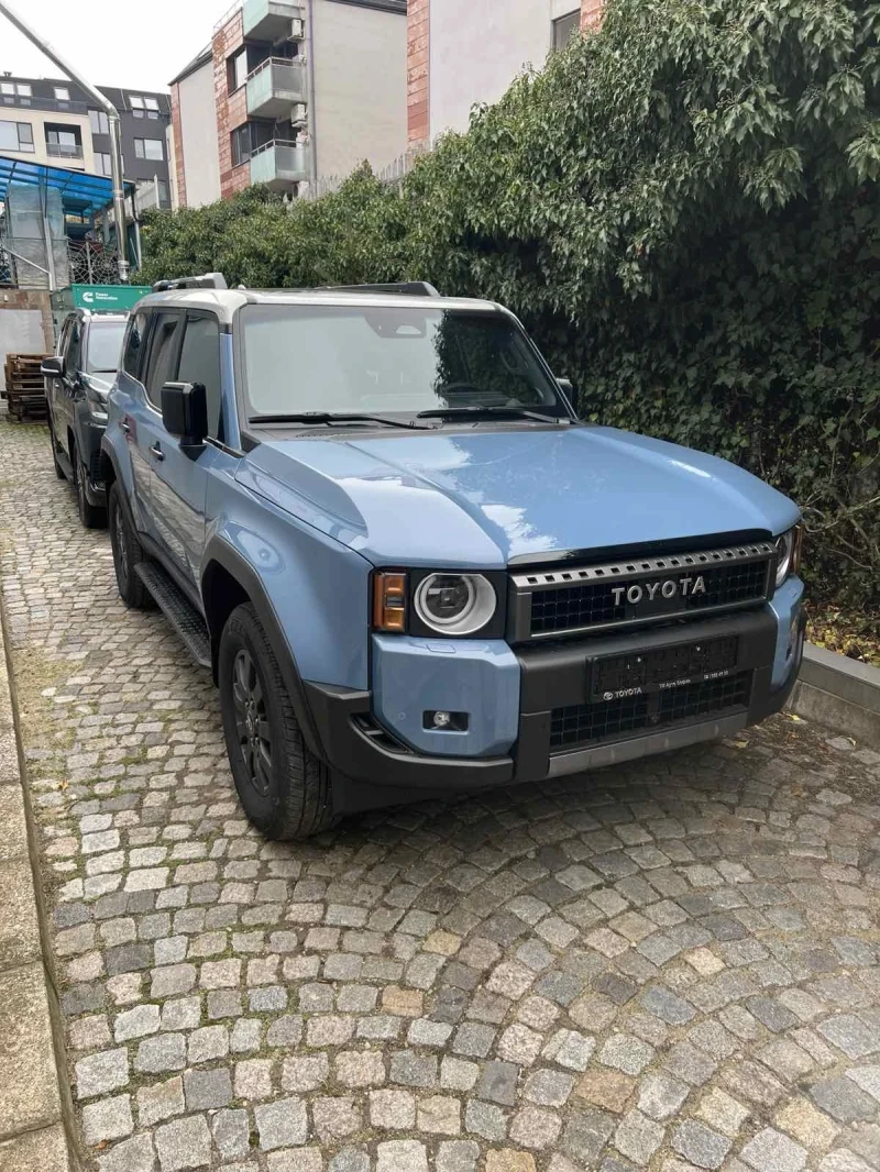 Toyota Land cruiser 250 First Edition, снимка 2 - Автомобили и джипове - 52407705