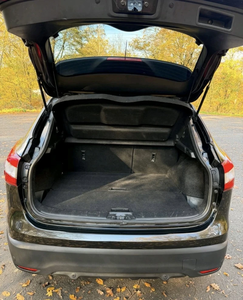 Nissan Qashqai, снимка 4 - Автомобили и джипове - 52829641
