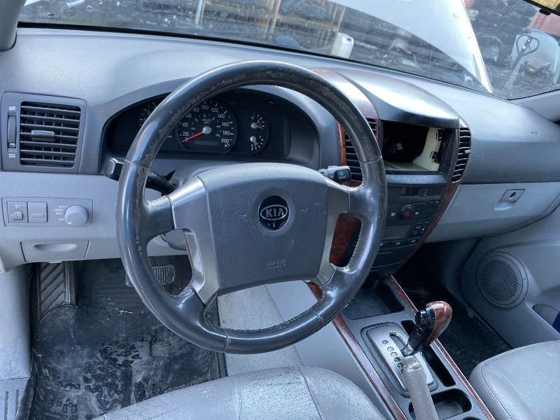 Kia Sorento 2.5 CRDI , снимка 15 - Автомобили и джипове - 44157106