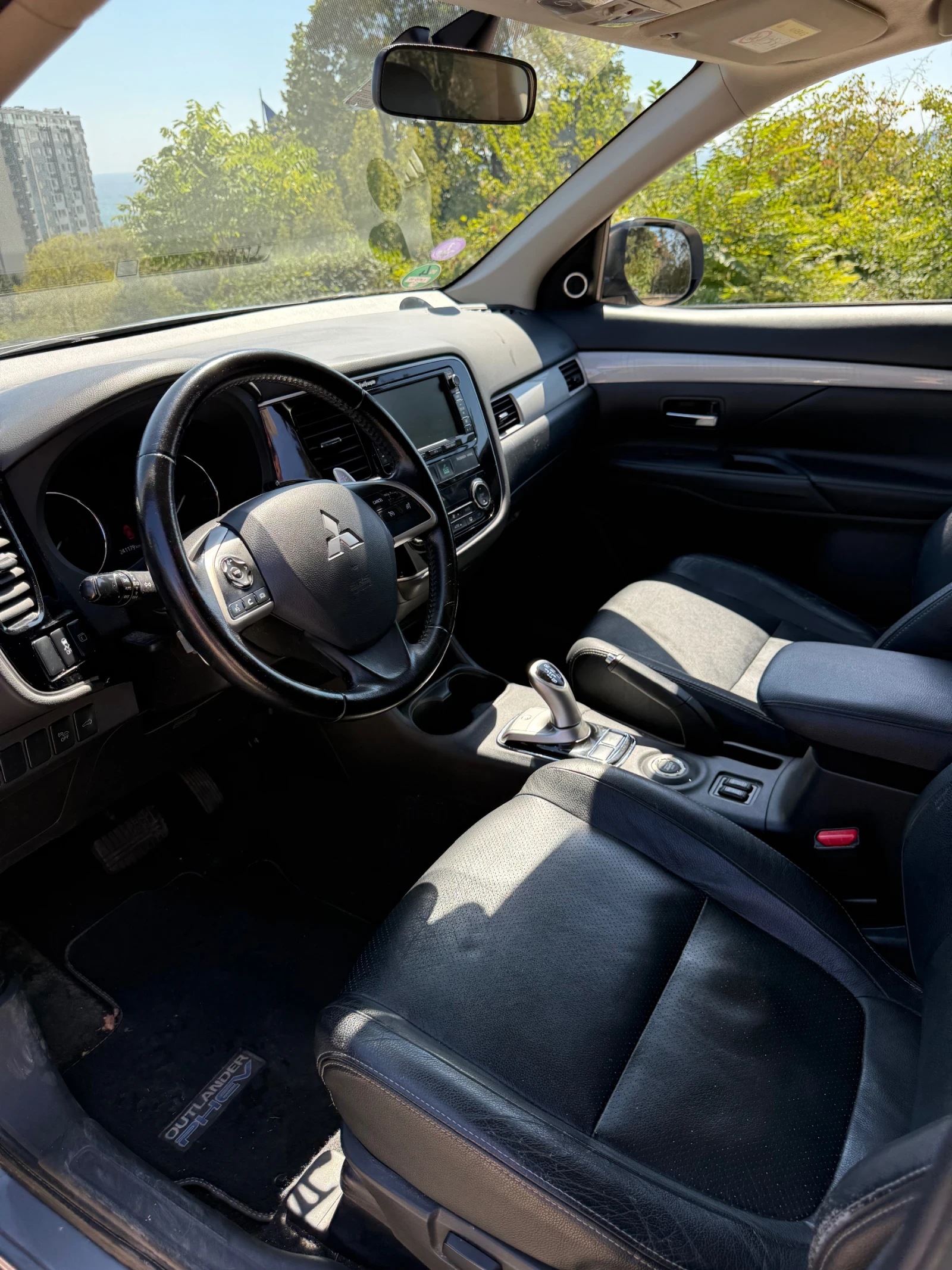 Mitsubishi Outlander PHEV | Mobile.bg � ����������� 12