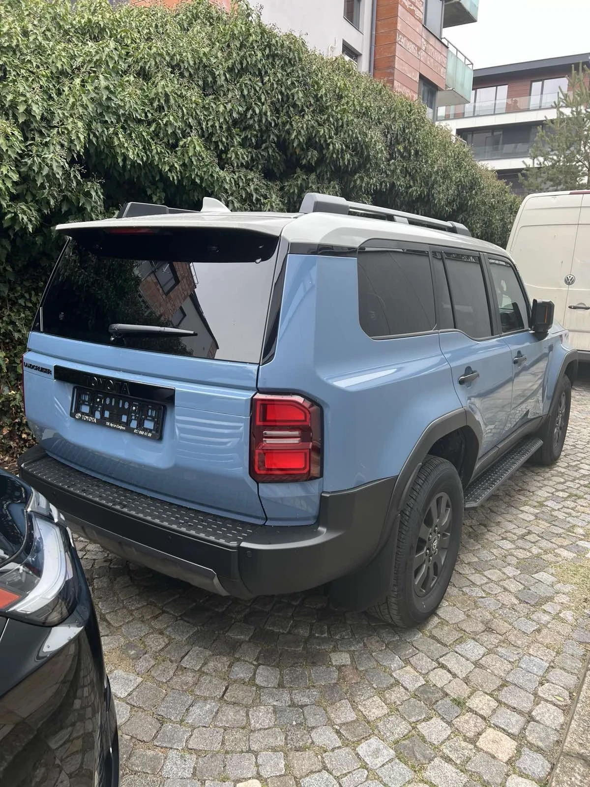 Toyota Land cruiser 250 First Edition - изображение 3