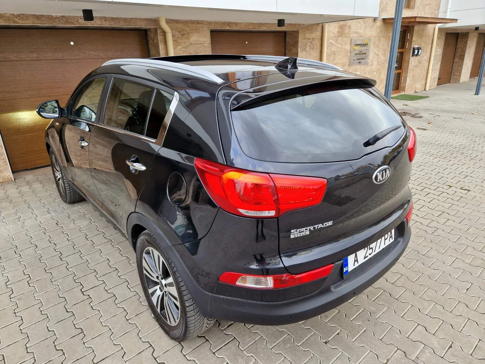 Kia Sportage Автомат* Нави* Кожа* Камера* Панорама* Швейцария  - изображение 7
