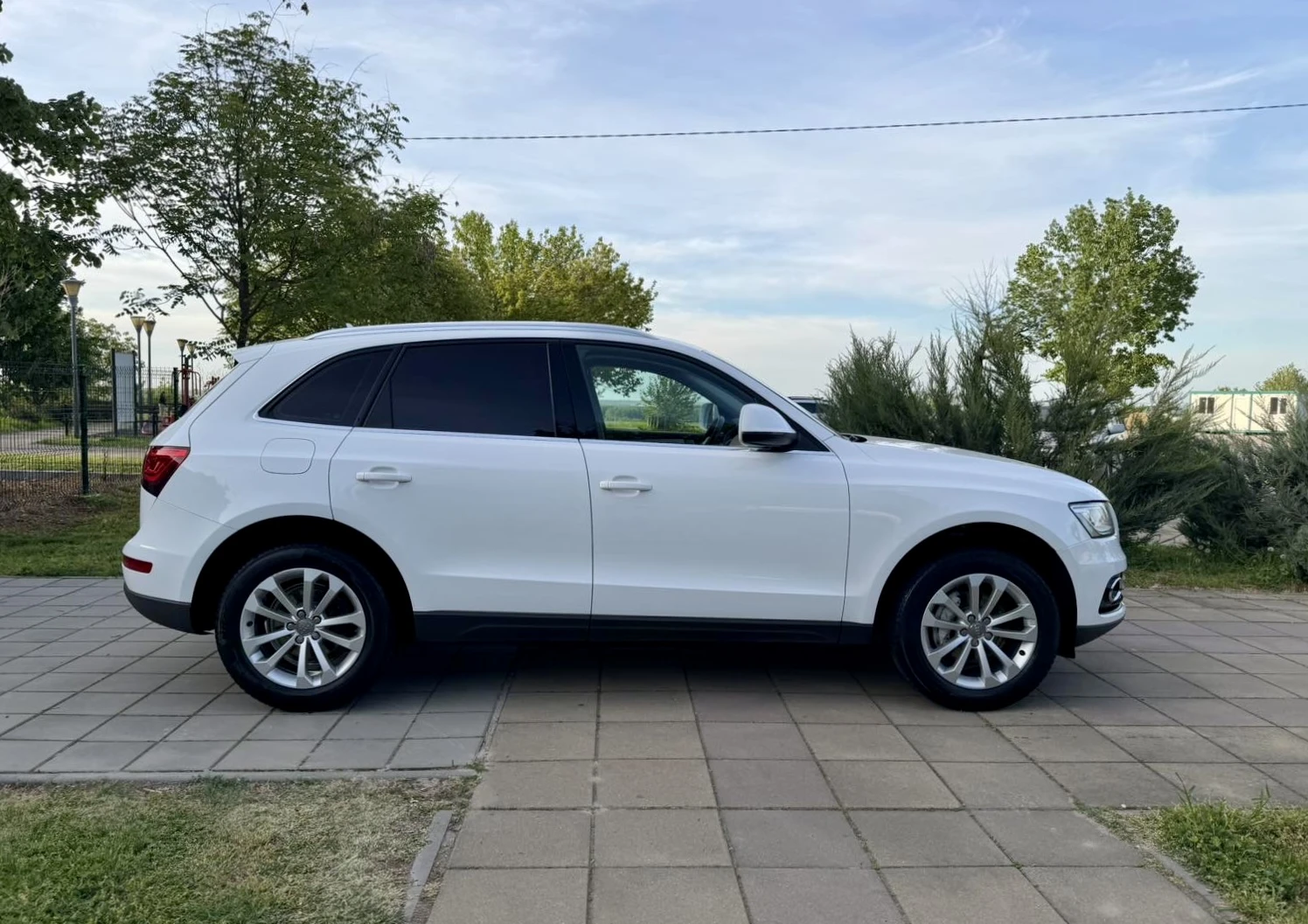 Audi Q5 Facelift* Quattro* LED* Автоматик* , снимка 4 - Автомобили и джипове - 54348963
