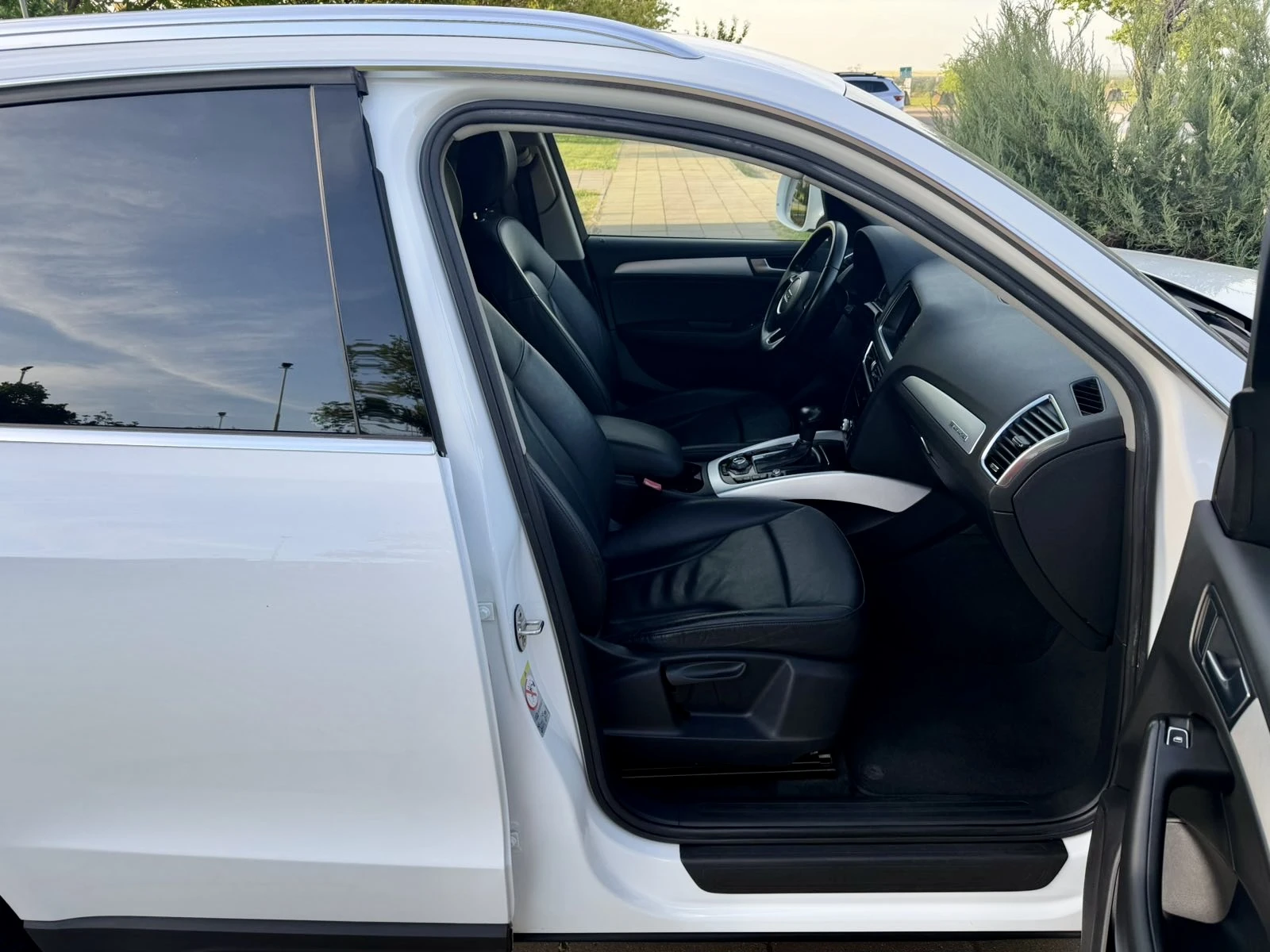 Audi Q5 Facelift* Quattro* LED* Автоматик* , снимка 14 - Автомобили и джипове - 54348963