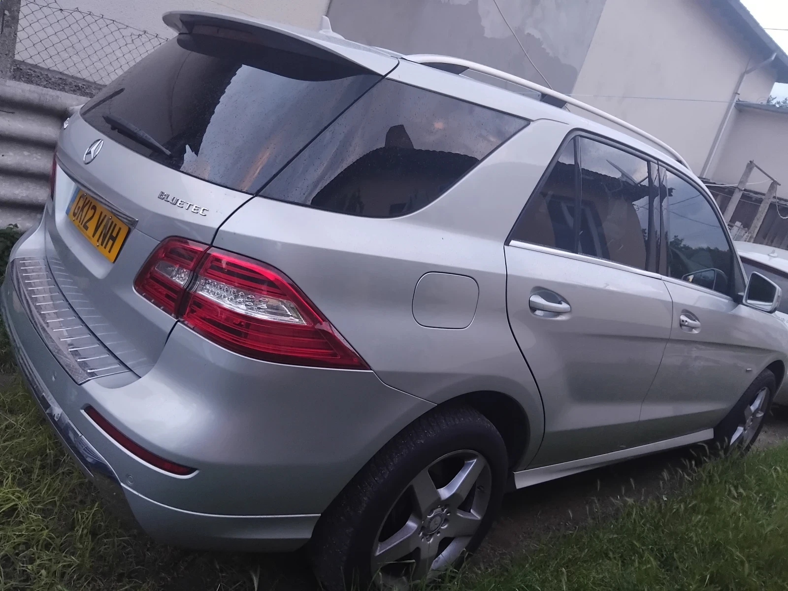Mercedes-Benz ML 350 Ml 350 amg sport, снимка 6 - Автомобили и джипове - 54773513