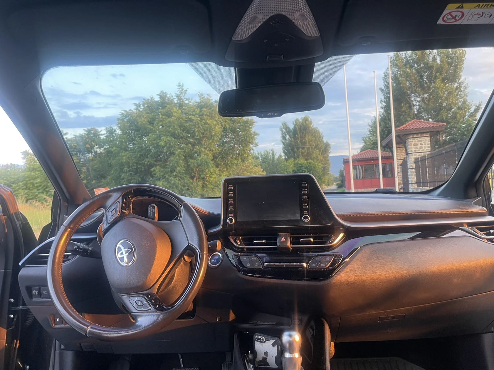 Toyota C-HR, снимка 6 - Автомобили и джипове - 55206131
