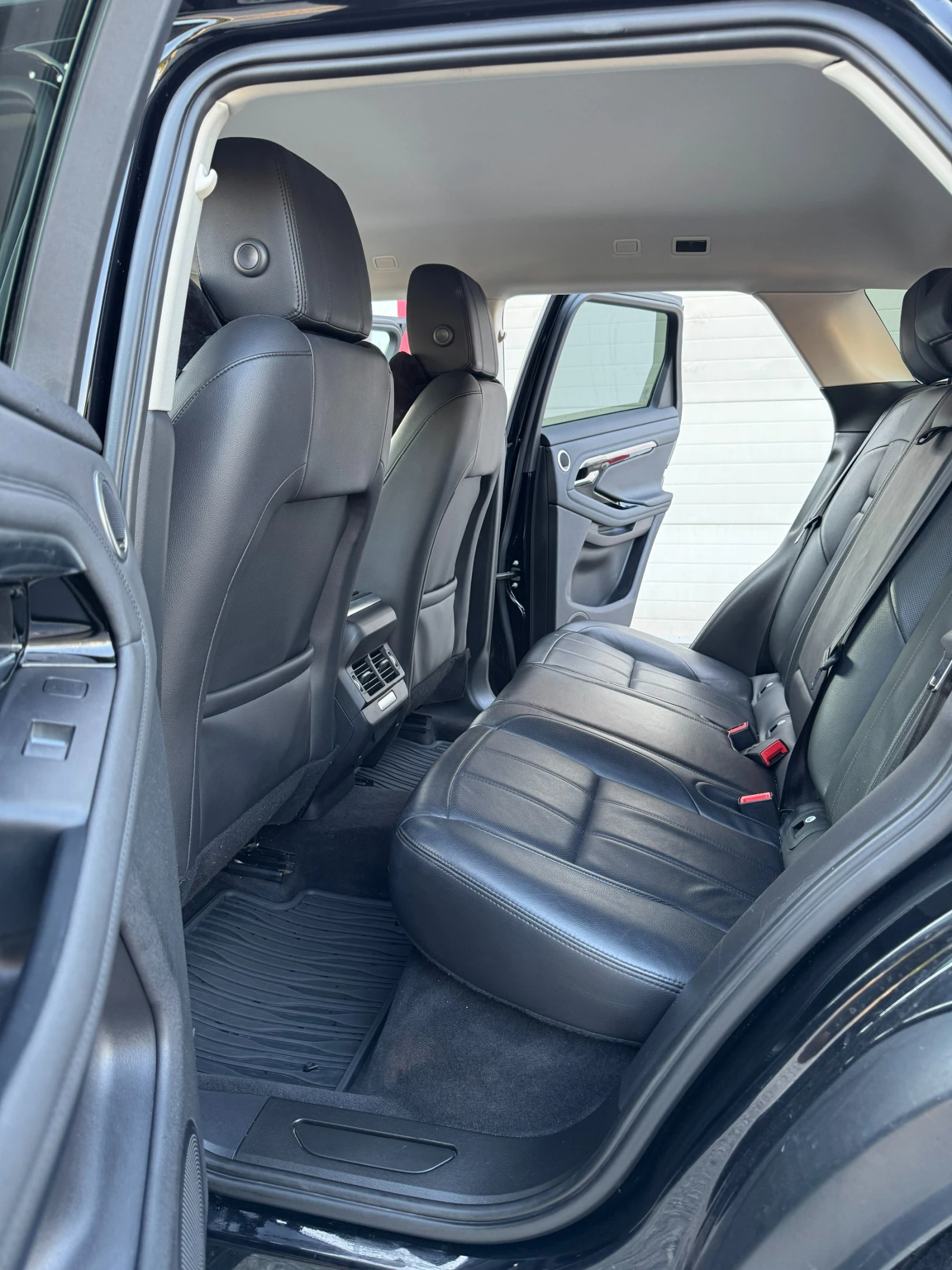 Land Rover Range Rover Evoque P250SE, снимка 15 - Автомобили и джипове - 55622773