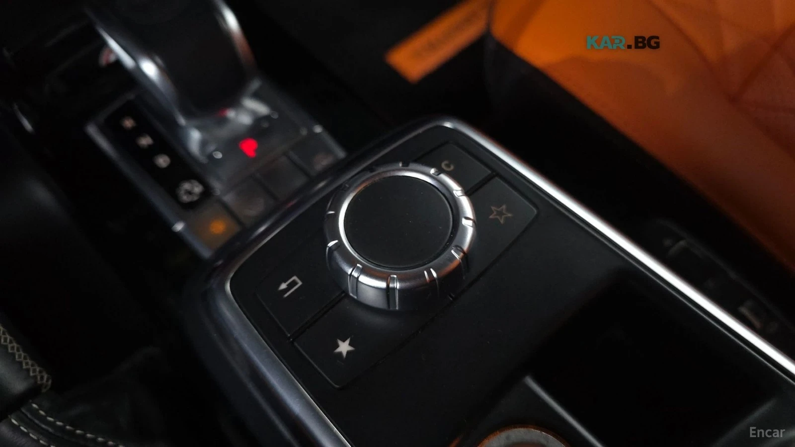 Mercedes-Benz G 63 AMG ПОДГРЕВ* ОБДУХВАНЕ* КАМЕРИ* ТВ* SUNROOF* , снимка 15 - Автомобили и джипове - 55979378