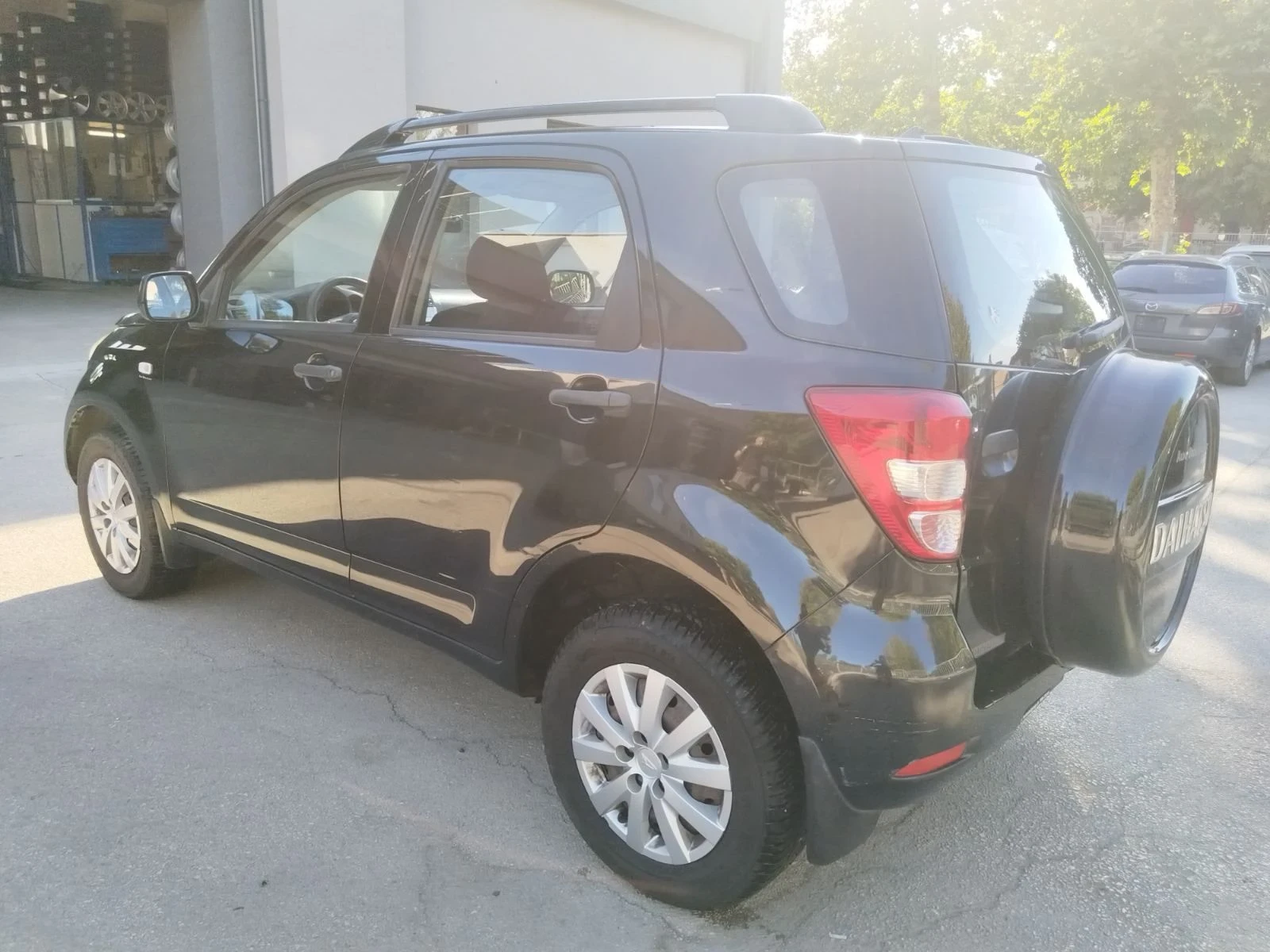 Daihatsu Terios ШВЕЙЦАРИЯ 1.5 4х4, снимка 4 - Автомобили и джипове - 55982168