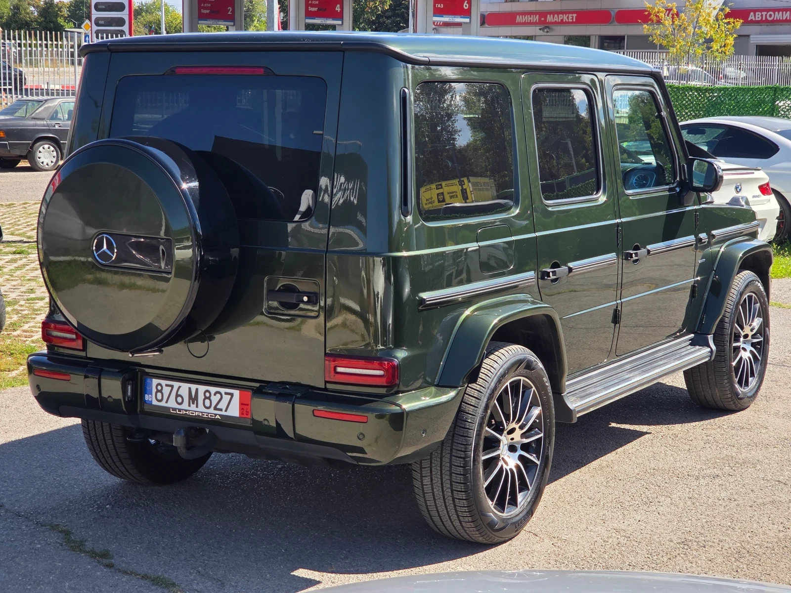 Mercedes-Benz G 400 STRONGER THAN TIME AMG LINE, снимка 4 - Автомобили и джипове - 56126659