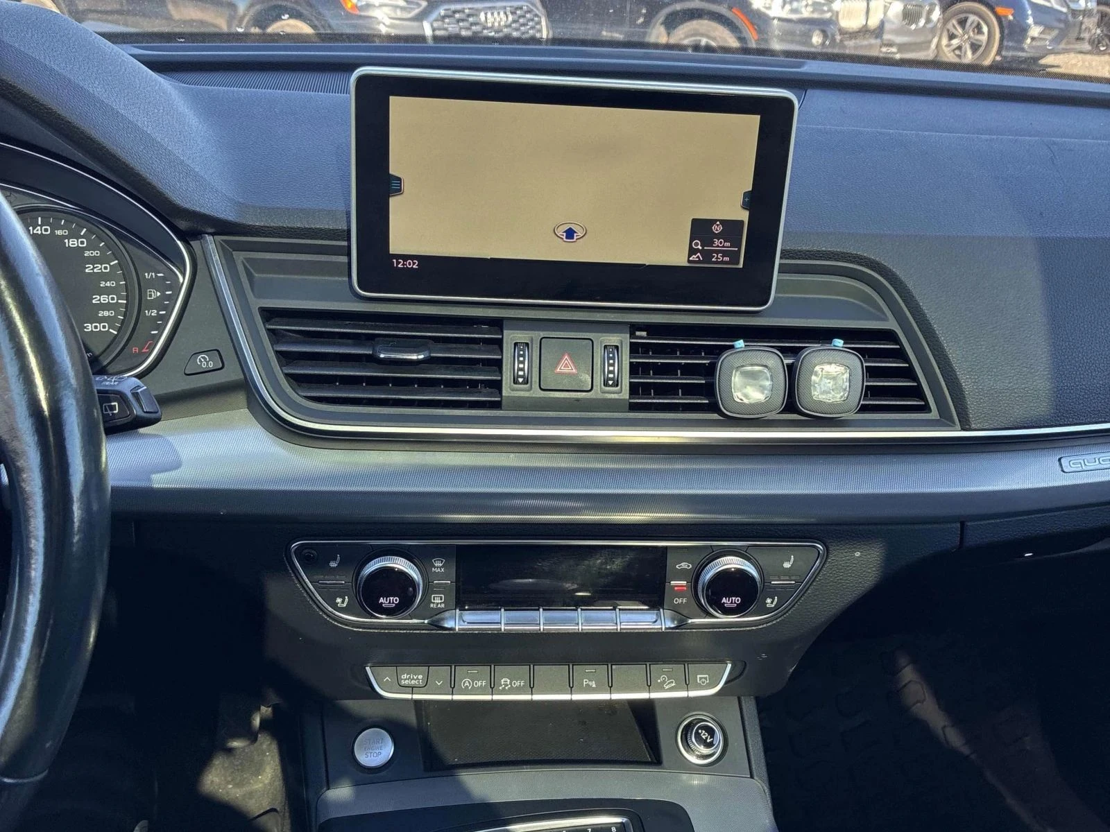 Audi Q5, снимка 11 - Автомобили и джипове - 56723324