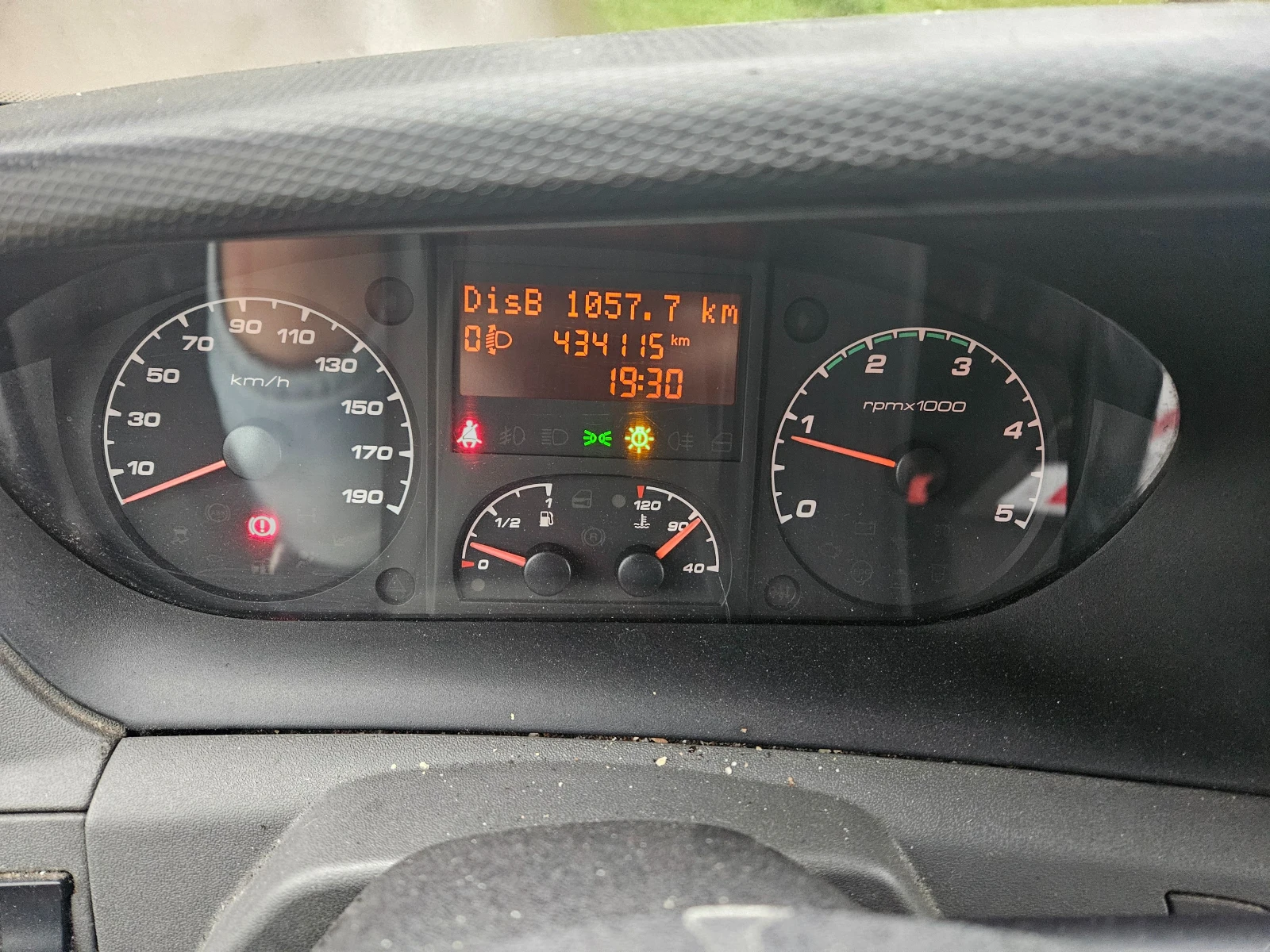 Iveco 35c13 Хладилен падащ борд - изображение 10