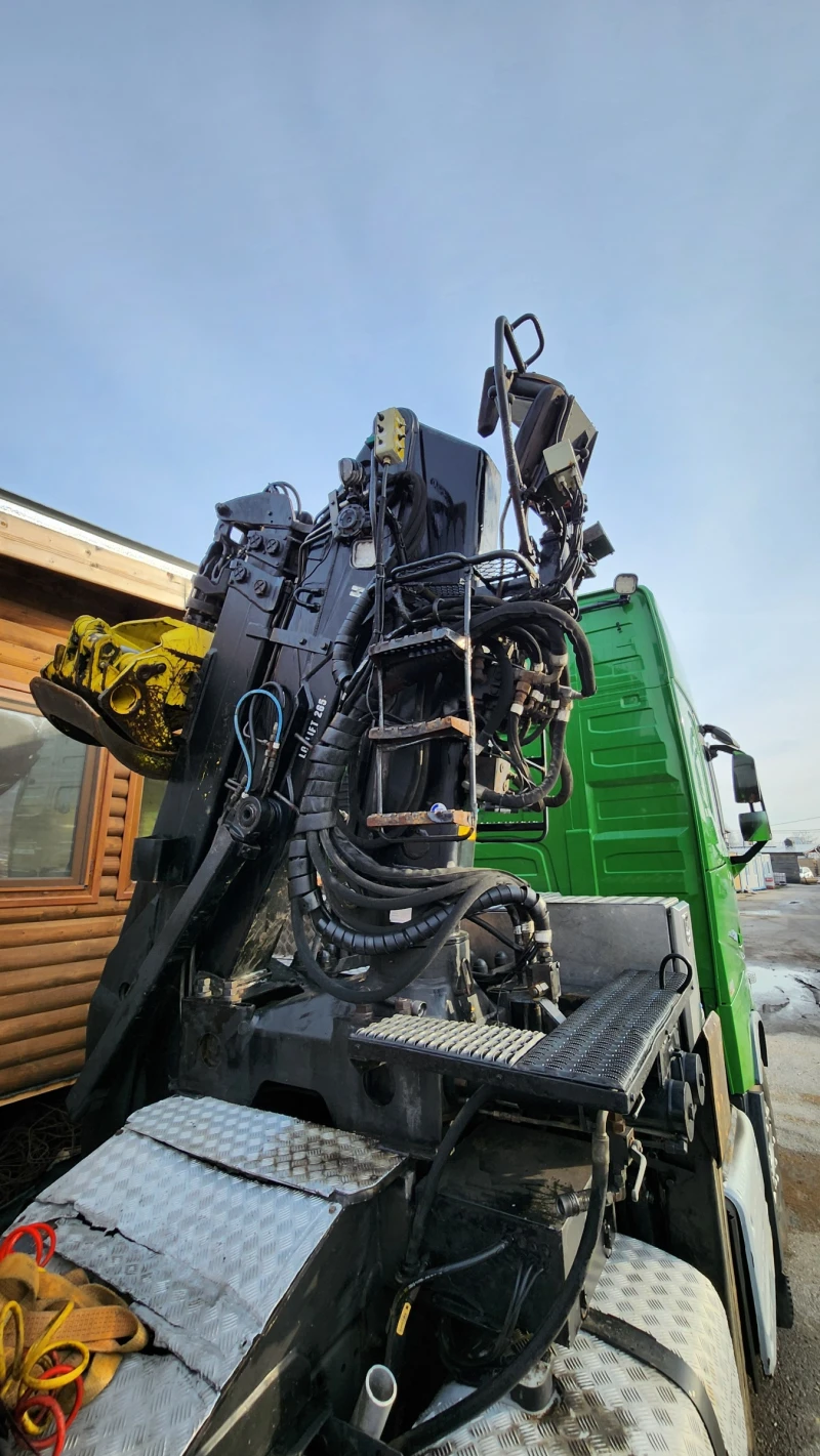 Volvo Fh С кран, снимка 3 - Камиони - 52712813
