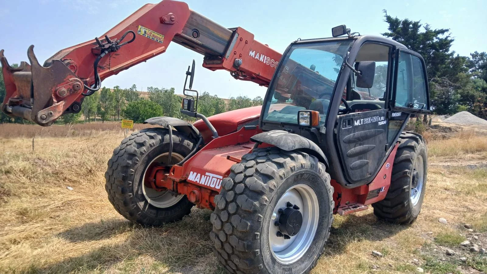 Телескопични товарачи Manitou MLT 633 120 LS - изображение 8