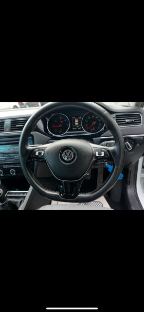 VW Jetta, снимка 8 - Автомобили и джипове - 45469051