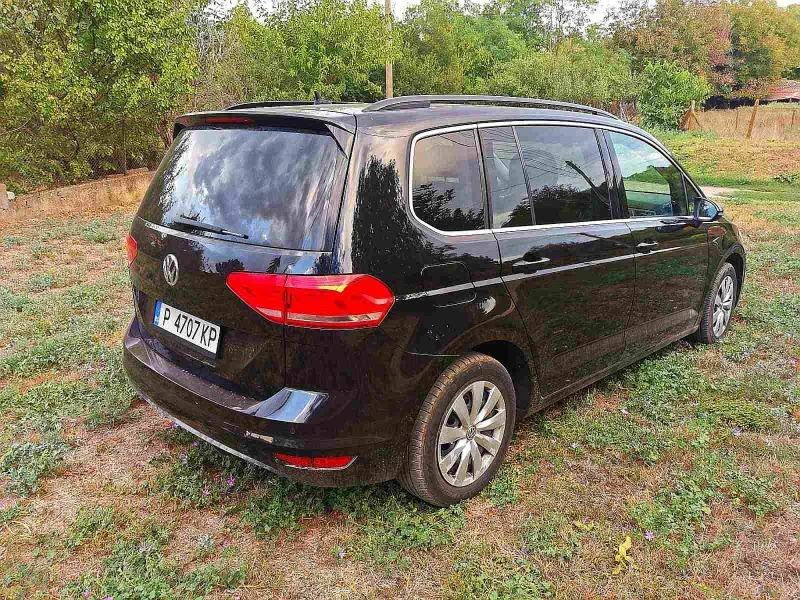 VW Touran 2.0, снимка 2 - Автомобили и джипове - 47509813