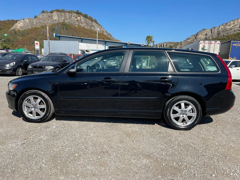 Volvo V50 2.0D-136к.с-MOMENTUM-КЛИМАТРОНИК-КОЖА, снимка 2 - Автомобили и джипове - 47553004