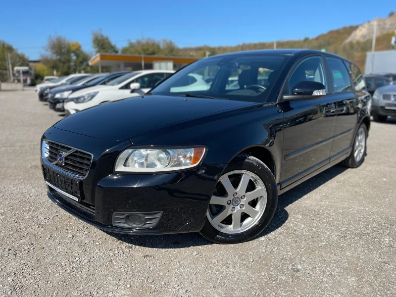 Volvo V50 2.0D-136к.с-MOMENTUM-КЛИМАТРОНИК-КОЖА, снимка 1 - Автомобили и джипове - 47553004